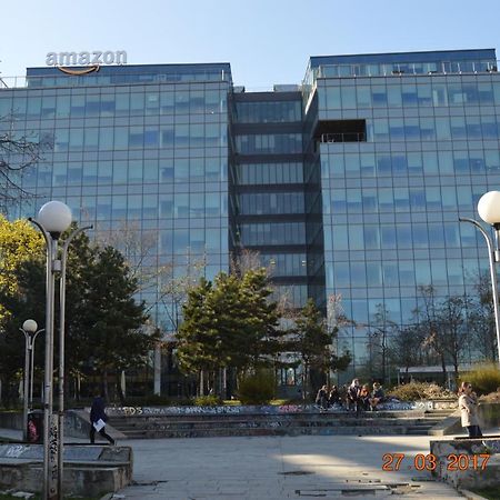 Apartment Accommodation Up To 17 Братислава Екстериор снимка