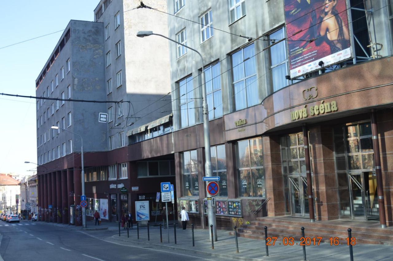 Apartment Accommodation Up To 17 Братислава Екстериор снимка